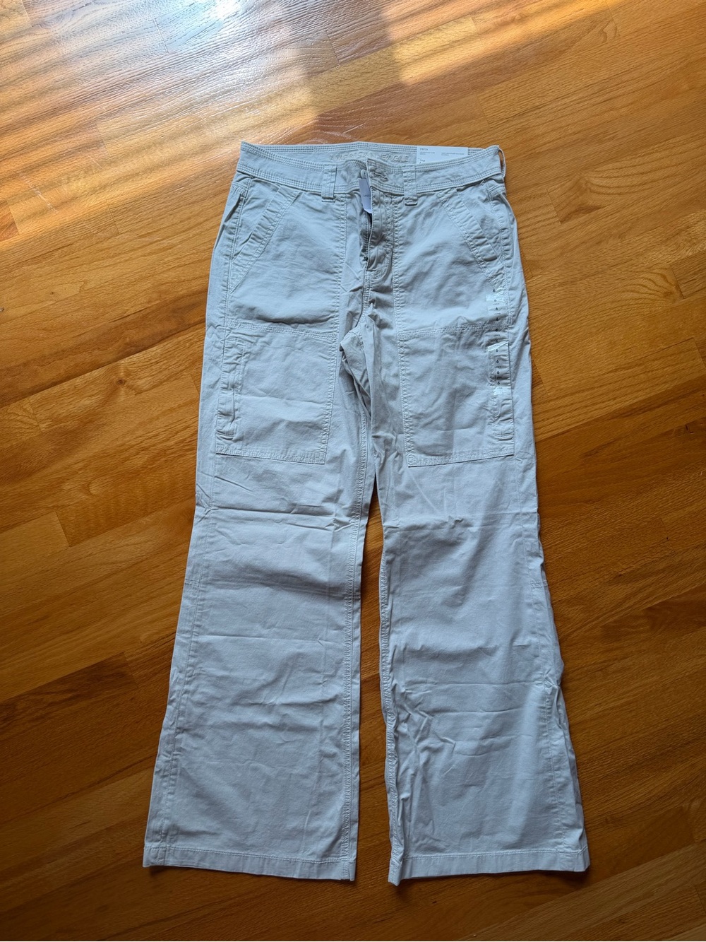 American Eagle Outfitters Light Cream Flare Pants